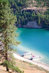 Houseboat Vacation at Lake Roosevelt