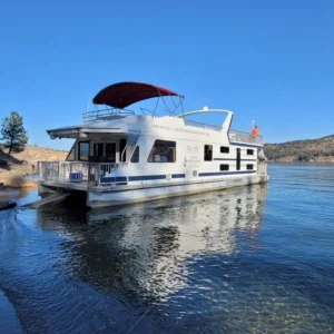 Boating at Lake Roosevelt
