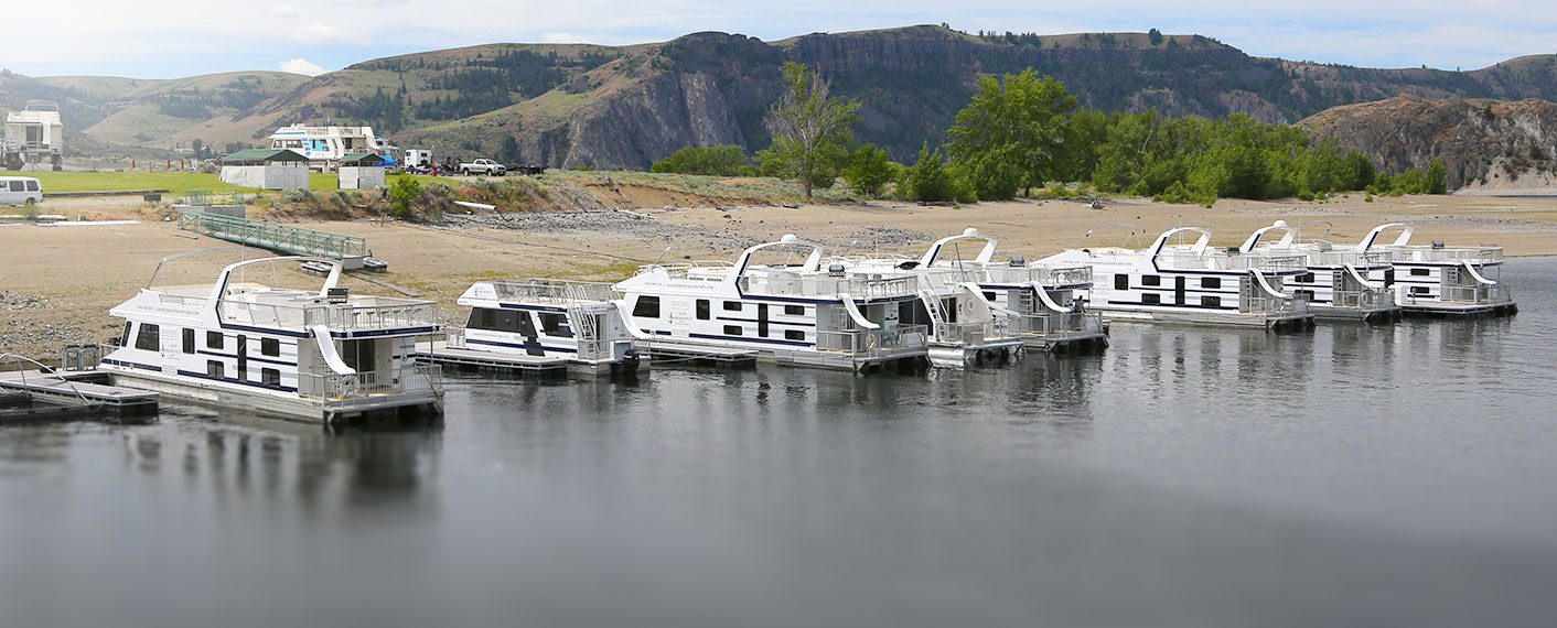 Houseboat Vacation